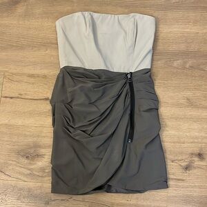 Alice + Olivia | Silk strapless mini dress Rouching women’s size 2 gray/tan edgy